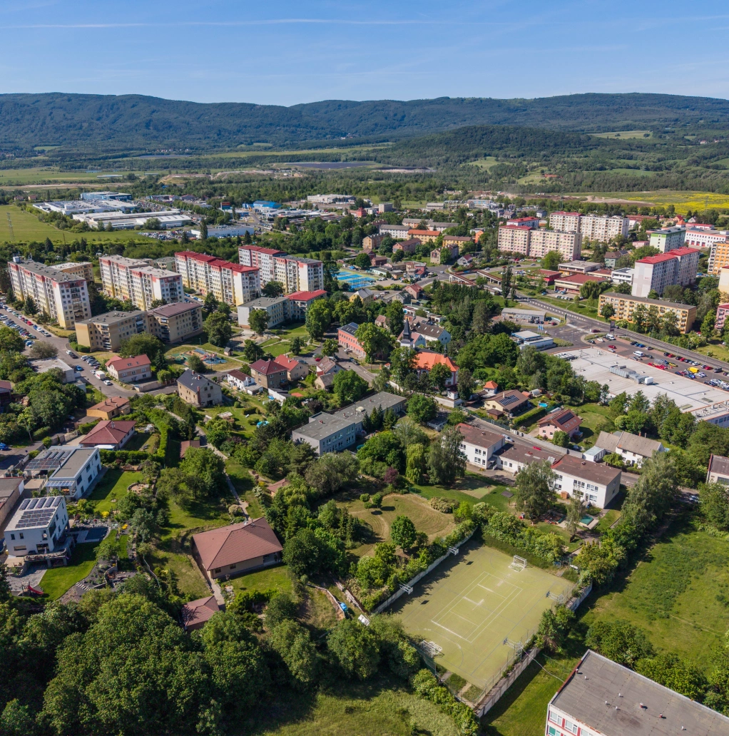 Panelové i rodinné domy v Bukově a Všebořicích